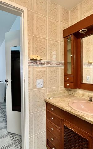 Apartamento à venda com 210m², 4 quartos e 1 vaga Apartamento à venda com 210m², 4 quartos e 1 vagaBanheiro da suíte 2