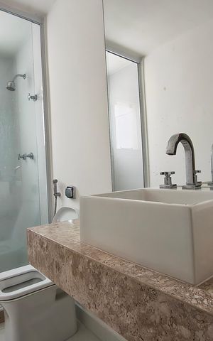 Casa de condomínio à venda com 338m², 4 quartos e 4 vagas