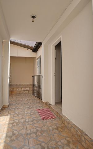 Casa para alugar com 50m², 1 quarto e sem vagaEntrada