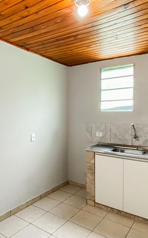 Casa para alugar com 50m², 1 quarto e sem vaga Casa para alugar com 50m², 1 quarto e sem vagaCozinha