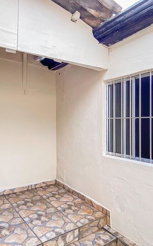 Casa para alugar com 50m², 1 quarto e sem vaga Casa para alugar com 50m², 1 quarto e sem vagaÁrea externa