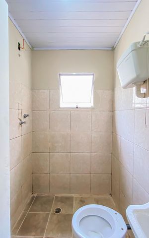 Casa para alugar com 50m², 1 quarto e sem vaga Casa para alugar com 50m², 1 quarto e sem vagaBanheiro