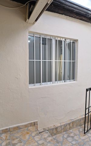 Casa para alugar com 50m², 1 quarto e sem vagaÁrea de Serviço