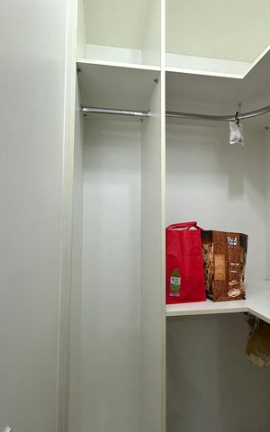 Apartamento para alugar com 60m², 2 quartos e 1 vaga Apartamento para alugar com 60m², 2 quartos e 1 vagaCloset da suíte