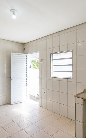 Casa para alugar com 27m², 1 quarto e sem vaga Casa para alugar com 27m², 1 quarto e sem vagaSala/Cozinha