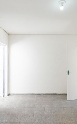 Casa para alugar com 27m², 1 quarto e sem vaga Casa para alugar com 27m², 1 quarto e sem vagaQuarto