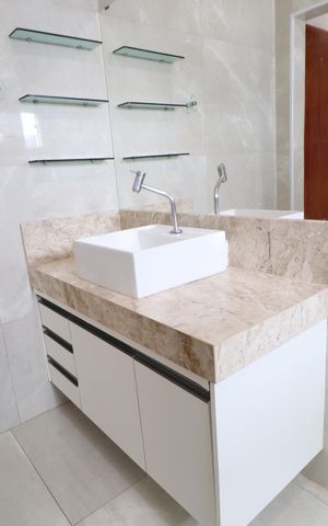 Casa para alugar com 130m², 3 quartos e 4 vagasBanheiro do Quarto 2