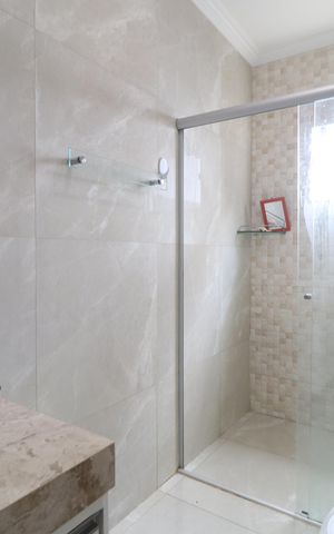 Casa para alugar com 130m², 3 quartos e 4 vagasBanheiro do Quarto 2