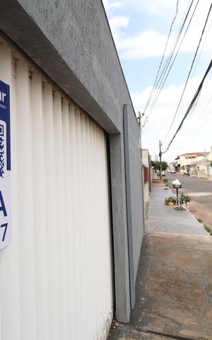 Casa para alugar com 157m², 2 quartos e 2 vagasPlaquinha
