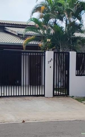 Casa à venda com 132m², 3 quartos e 3 vagas