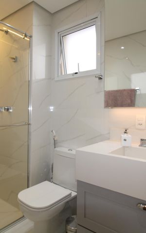 Apartamento à venda com 213m², 3 quartos e 4 vagasBanheiro 3
