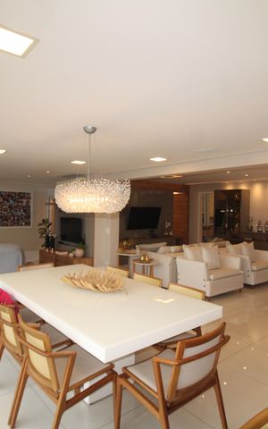 Apartamento à venda com 213m², 3 quartos e 4 vagasSala 