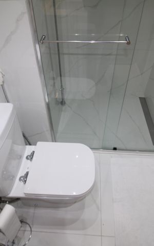 Apartamento à venda com 213m², 3 quartos e 4 vagasBanheiro 1