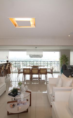 Apartamento à venda com 213m², 3 quartos e 4 vagasSala 