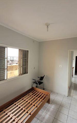 Casa à venda com 172m², 3 quartos e 2 vagas Casa à venda com 172m², 3 quartos e 2 vagasQuarto