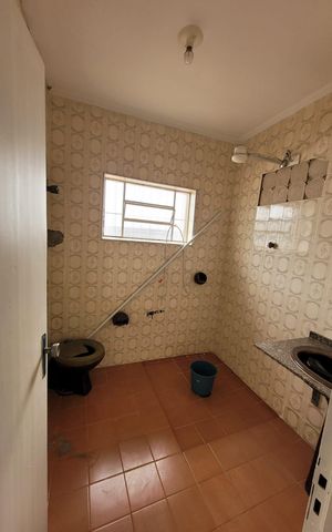 Casa à venda com 172m², 3 quartos e 2 vagas Casa à venda com 172m², 3 quartos e 2 vagasBanheiro