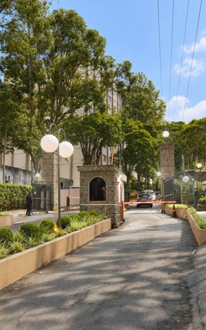 Apartamento à venda com 70m², 3 quartos e 2 vagas Apartamento à venda com 70m², 3 quartos e 2 vagasFachada