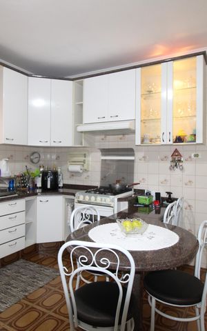 Casa à venda com 88m², 3 quartos e 1 vagaCozinha