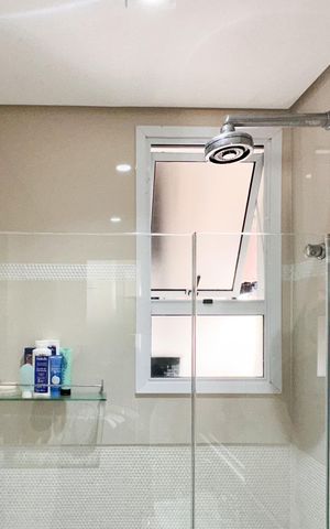 Apartamento à venda com 74m², 3 quartos e 2 vagas Apartamento à venda com 74m², 3 quartos e 2 vagasBanheiro Social