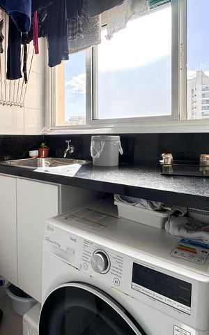 Apartamento à venda com 74m², 3 quartos e 2 vagas Apartamento à venda com 74m², 3 quartos e 2 vagasÁrea de Serviço