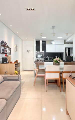 Apartamento à venda com 74m², 3 quartos e 2 vagas Apartamento à venda com 74m², 3 quartos e 2 vagasSala