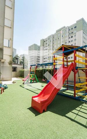 Apartamento à venda com 74m², 3 quartos e 2 vagas Apartamento à venda com 74m², 3 quartos e 2 vagasÁrea comum - Playground