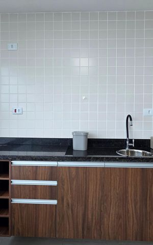 Apartamento para alugar com 87m², 2 quartos e 1 vaga Apartamento para alugar com 87m², 2 quartos e 1 vagaVaranda