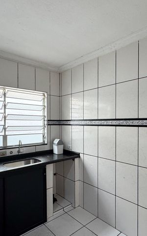 Casa à venda com 130m², 2 quartos e 2 vagas Casa à venda com 130m², 2 quartos e 2 vagasCozinha