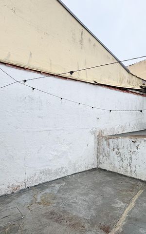Casa à venda com 130m², 2 quartos e 2 vagas Casa à venda com 130m², 2 quartos e 2 vagasÁrea - Churrasqueira