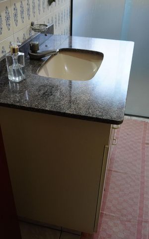 Casa à venda com 550m², 4 quartos e 5 vagasBanheiro 2