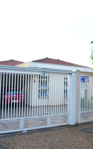 Casa à venda com 550m², 4 quartos e 5 vagasFACHADA PLAQUINHA UCIB -533
