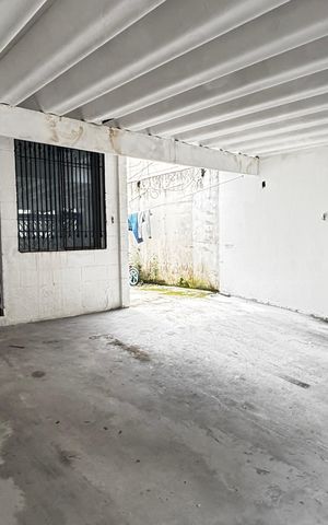 Casa para alugar com 58m², 2 quartos e 1 vaga Casa para alugar com 58m², 2 quartos e 1 vagaQuintal - Garagem
