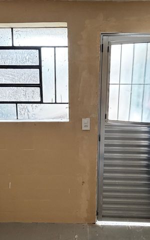 Casa para alugar com 58m², 2 quartos e 1 vaga Casa para alugar com 58m², 2 quartos e 1 vagaÁrea de Serviço