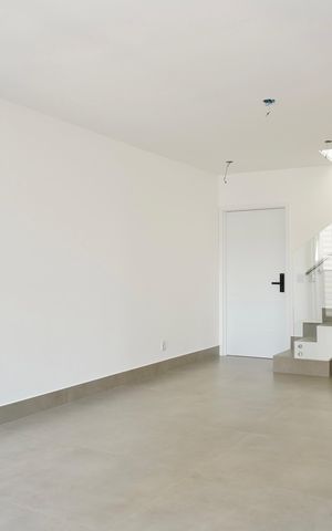 Apartamento à venda com 158m², 3 quartos e 4 vagas Apartamento à venda com 158m², 3 quartos e 4 vagasSala