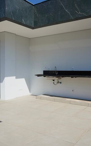 Apartamento à venda com 158m², 3 quartos e 4 vagas Apartamento à venda com 158m², 3 quartos e 4 vagasÁrea da cobertura