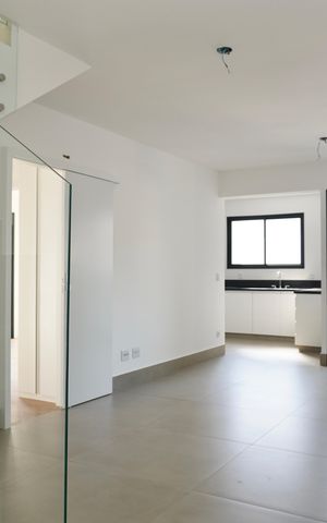 Apartamento à venda com 158m², 3 quartos e 4 vagas Apartamento à venda com 158m², 3 quartos e 4 vagasSala