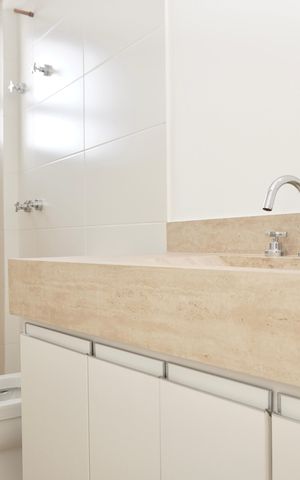 Apartamento à venda com 158m², 3 quartos e 4 vagas Apartamento à venda com 158m², 3 quartos e 4 vagasSuíte 3 - banheiro