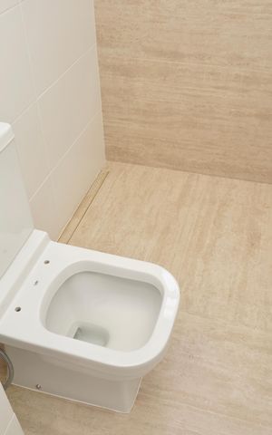 Apartamento à venda com 87m², 3 quartos e 2 vagas Apartamento à venda com 87m², 3 quartos e 2 vagasBanheiro das Semi-suítes