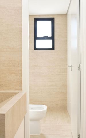 Apartamento à venda com 87m², 3 quartos e 2 vagas Apartamento à venda com 87m², 3 quartos e 2 vagasBanheiro das Semi-suítes
