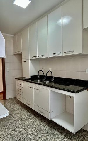 Apartamento para alugar com 90m², 3 quartos e 2 vagasCozinha