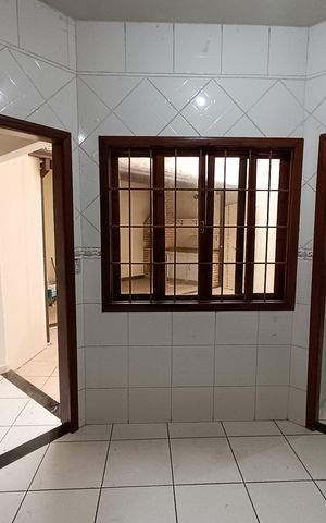 Casa para alugar com 192m², 5 quartos e 2 vagas Casa para alugar com 192m², 5 quartos e 2 vagasCOZINHA