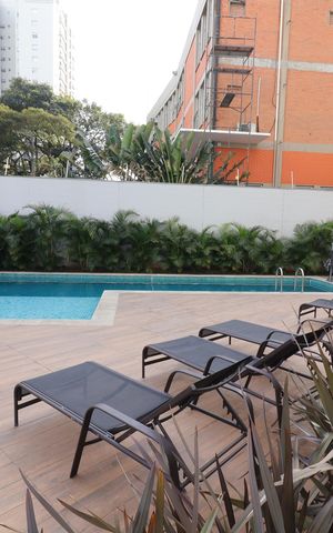 Apartamento à venda com 37m², 2 quartos e sem vagaÁrea comum - Piscina