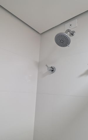 Apartamento para alugar com 58m², 2 quartos e 1 vaga Apartamento para alugar com 58m², 2 quartos e 1 vagaBanheiro da suíte