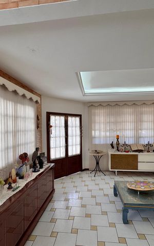 Casa de condomínio à venda com 200m², 3 quartos e 1 vaga Casa de condomínio à venda com 200m², 3 quartos e 1 vagaSala