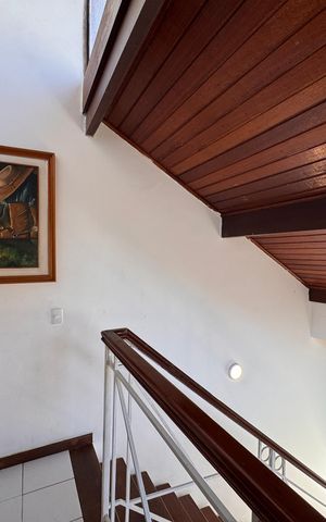Casa de condomínio à venda com 200m², 3 quartos e 1 vaga Casa de condomínio à venda com 200m², 3 quartos e 1 vagaHall Dormitório