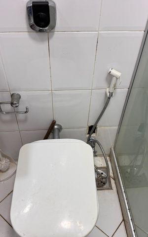 Casa de condomínio à venda com 200m², 3 quartos e 1 vaga Casa de condomínio à venda com 200m², 3 quartos e 1 vagaBanheiro Social