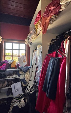 Casa de condomínio à venda com 200m², 3 quartos e 1 vaga Casa de condomínio à venda com 200m², 3 quartos e 1 vagaSuíte - Closet