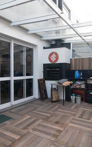 Casa de condomínio à venda com 188m², 3 quartos e 2 vagasQuintal
