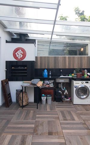 Casa de condomínio à venda com 188m², 3 quartos e 2 vagasQuintal