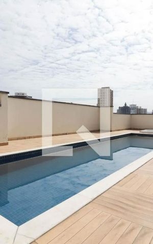 Apartamento à venda com 100m², 1 quarto e 2 vagas Apartamento à venda com 100m², 1 quarto e 2 vagasÁrea comum - Piscina